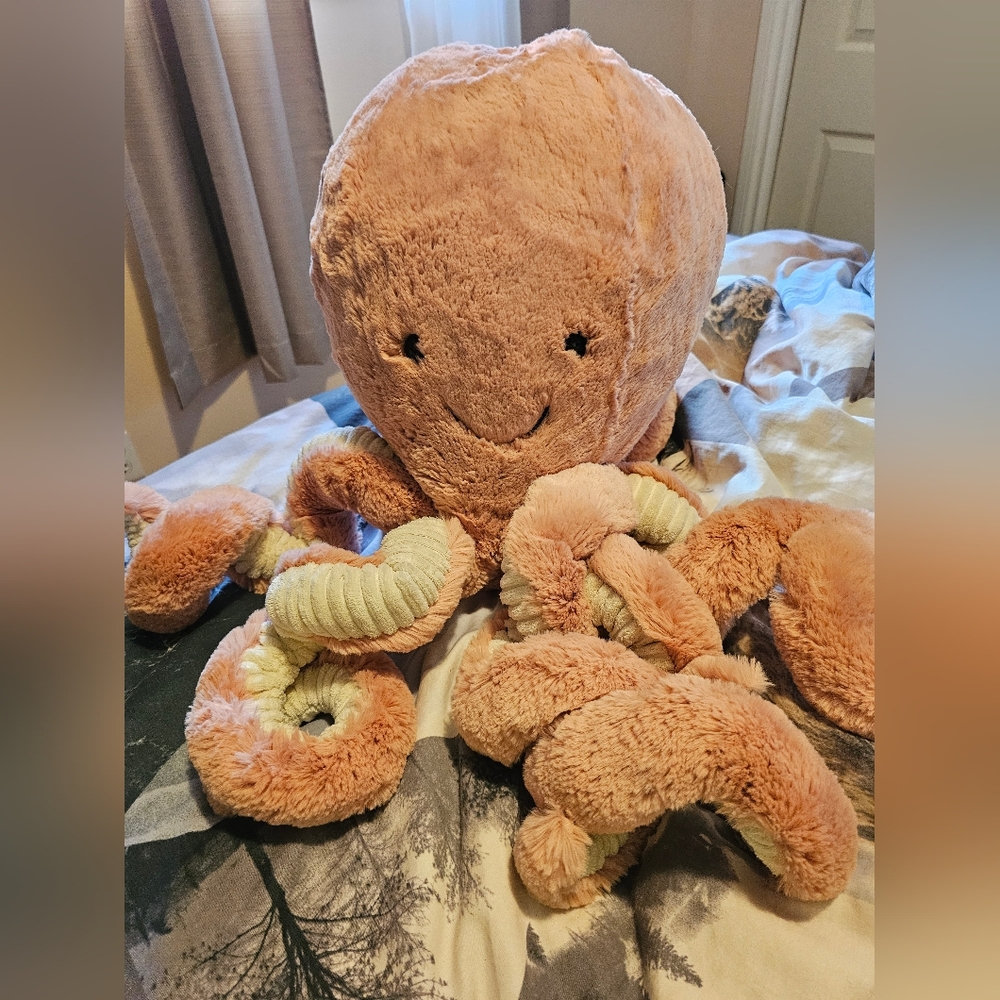 retired REALLY BIG 33". jellycat odell octopus brand new with tags.